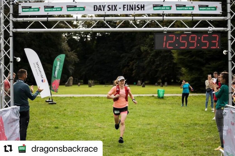 Lisa Watson wins Dragons Back 2022 Mountain Fuel No Limits Photography